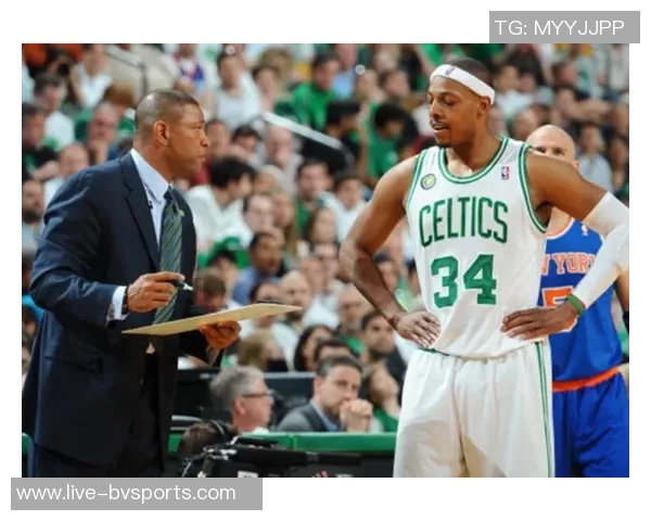 最佳时段揭秘皮尔斯分享晨间习惯女主持人谈唤醒式生活方式