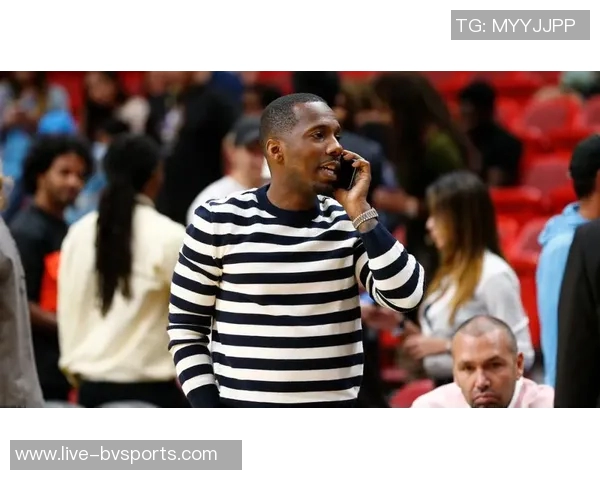 富保罗质疑经纪人做播客的奇怪之处为何不适用于球员和演员